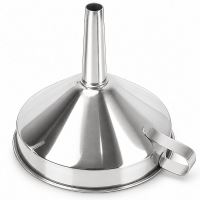 Nerezový lievik – lievik Perfect Home 10 cm s úchytom (3)